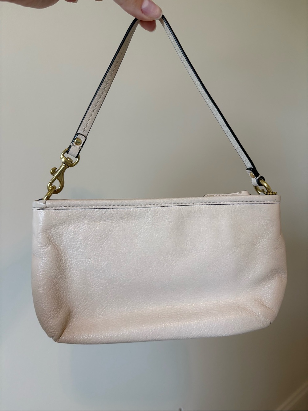Coach leather wristlet/mini shoulder bag - Picture 2 of 4